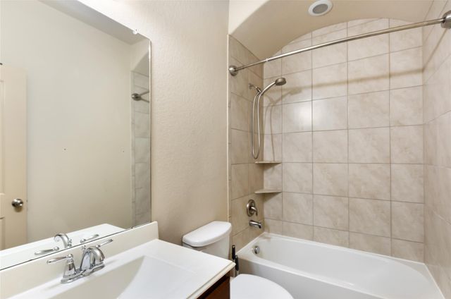 2207 Antler Trails Drive, Crosby, TX 77532