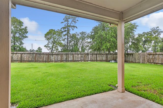 2207 Antler Trails Drive, Crosby, TX 77532