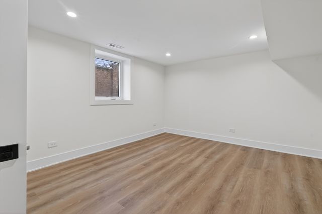 17 Franklin Avenue, River Forest, IL 60305