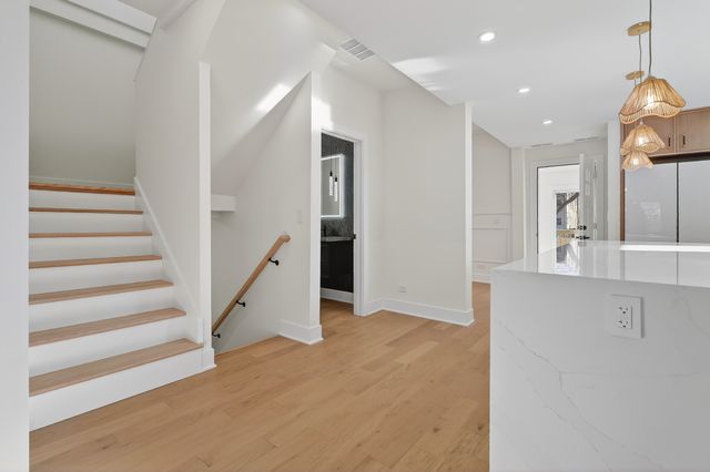 17 Franklin Avenue, River Forest, IL 60305