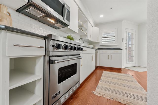 3901 Travis Street 126, Dallas, TX 75204