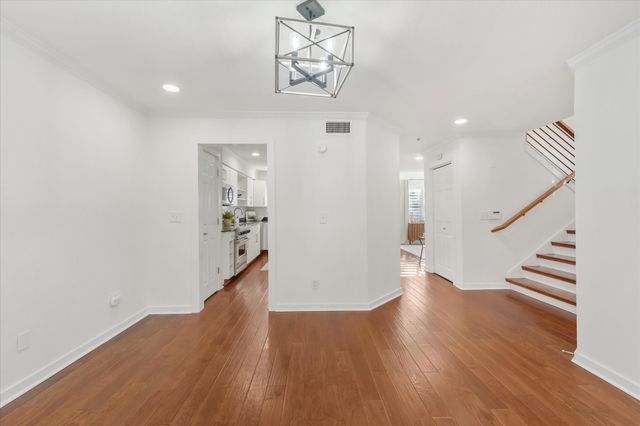 3901 Travis Street 126, Dallas, TX 75204