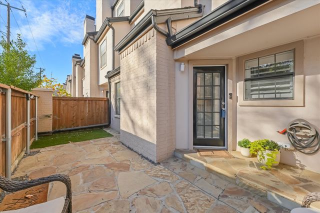 3901 Travis Street 126, Dallas, TX 75204