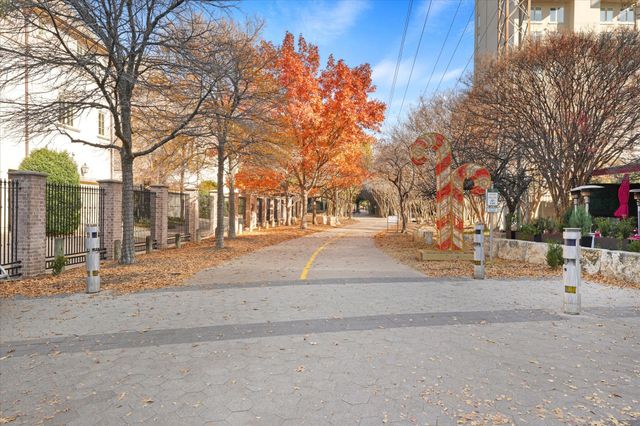 3901 Travis Street 126, Dallas, TX 75204