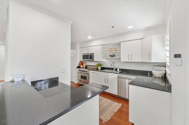 3901 Travis Street 126, Dallas, TX 75204