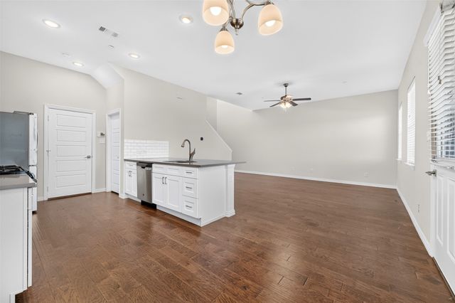 4354 Hebron Street, Irving, TX 75061