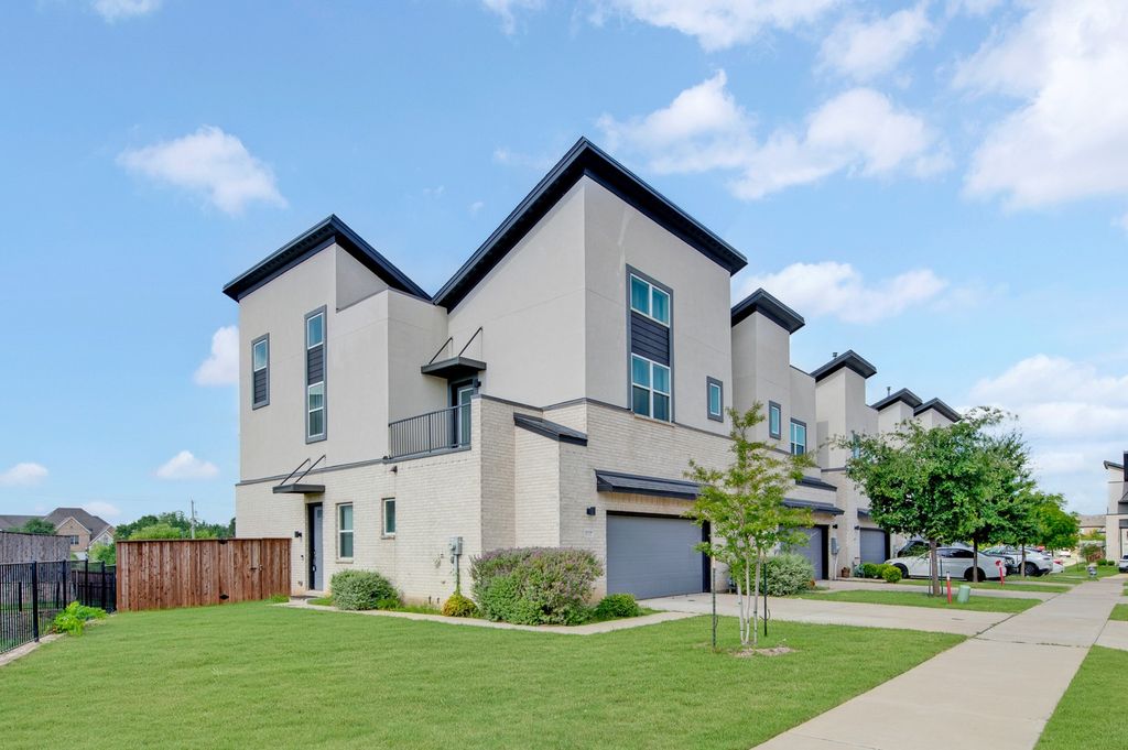 4354 Hebron Street, Irving, TX 75061