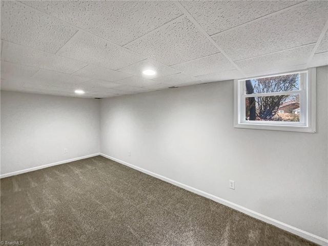 2560 Wallingford Road, Winston-salem, NC 27101