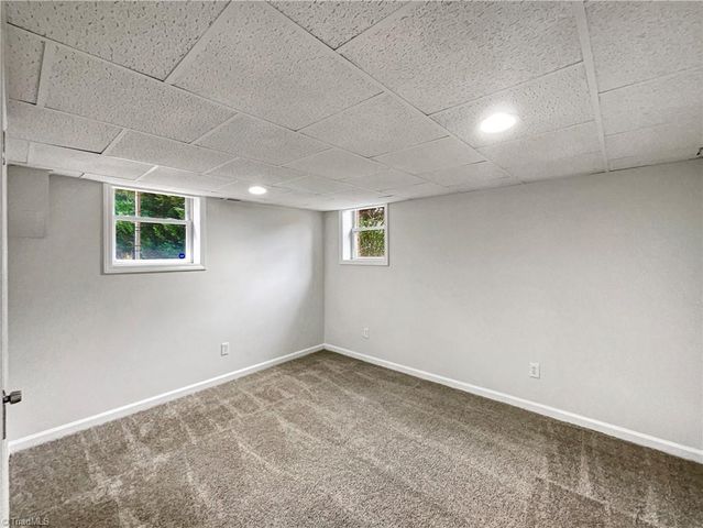 2560 Wallingford Road, Winston-salem, NC 27101