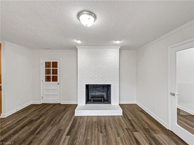 2560 Wallingford Road, Winston-salem, NC 27101