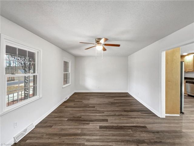 2560 Wallingford Road, Winston-salem, NC 27101