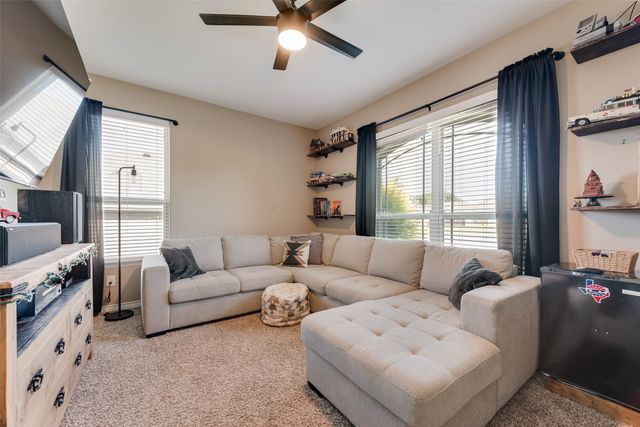 704 Carmen Ana Avenue, Grandview, TX 76050