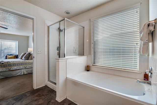 1520 Lakeside Drive, Glenn Heights, TX 75154