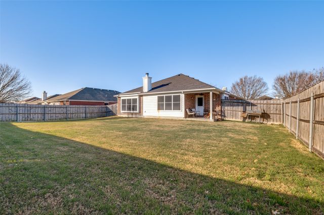 1520 Lakeside Drive, Glenn Heights, TX 75154