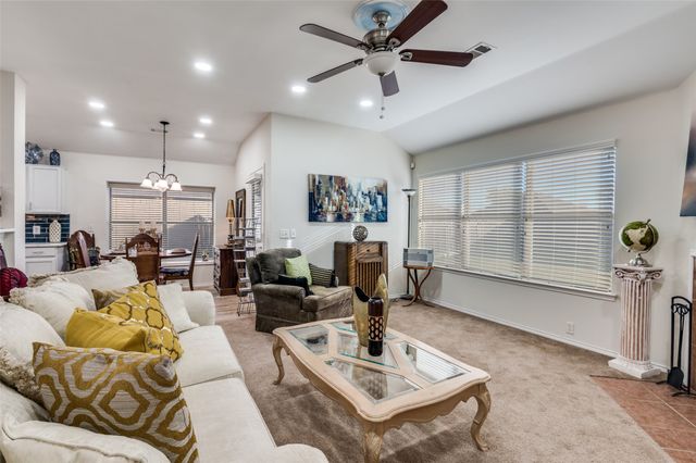 1520 Lakeside Drive, Glenn Heights, TX 75154