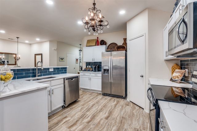 1520 Lakeside Drive, Glenn Heights, TX 75154