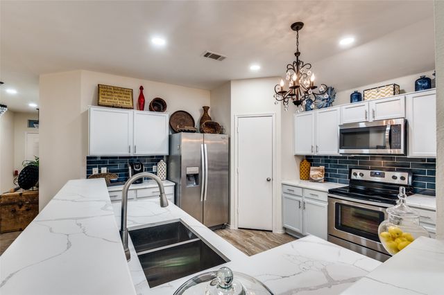 1520 Lakeside Drive, Glenn Heights, TX 75154