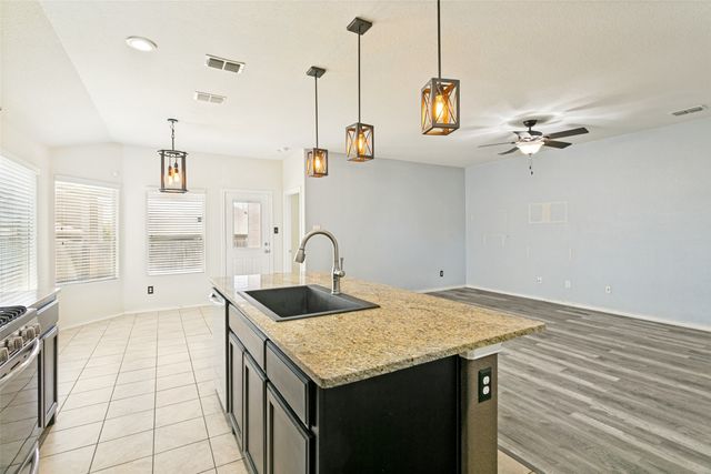 7205 Wavecrest Way, Fort Worth, TX 76179