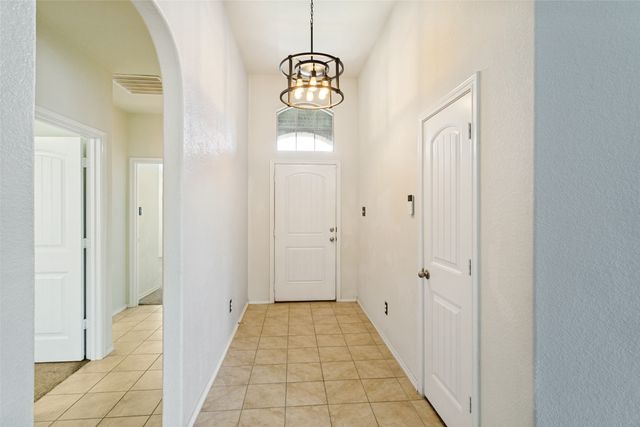 7205 Wavecrest Way, Fort Worth, TX 76179
