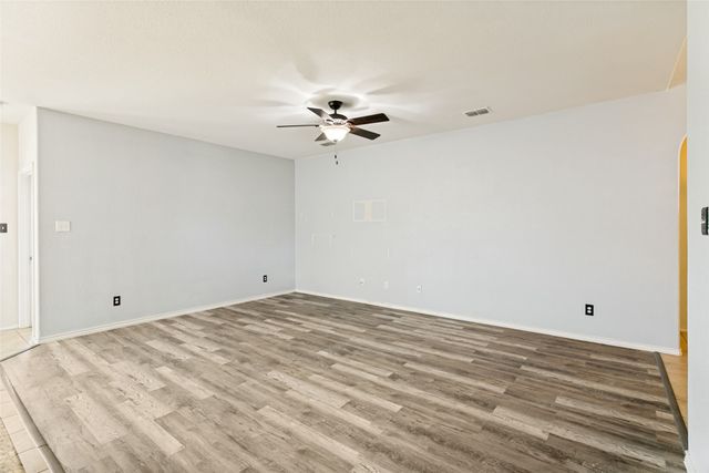 7205 Wavecrest Way, Fort Worth, TX 76179