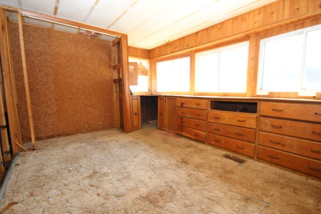 11888 S 42nd Street S, Wakeshma Twp, MI 49088