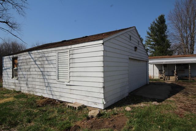 11888 S 42nd Street S, Wakeshma Twp, MI 49088