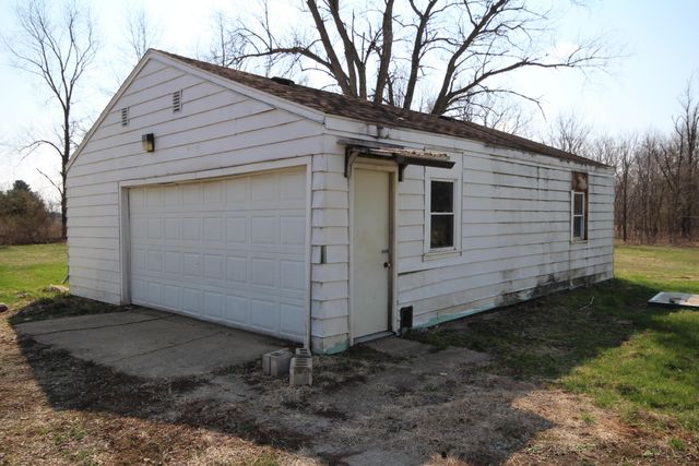 11888 S 42nd Street S, Wakeshma Twp, MI 49088