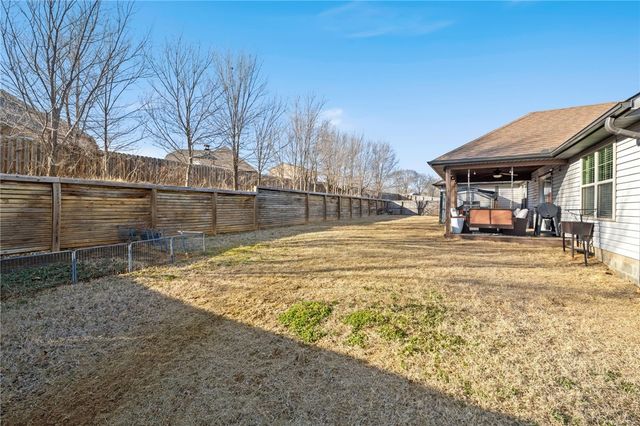 1105 Nemett Circle, Pea Ridge, AR 72751