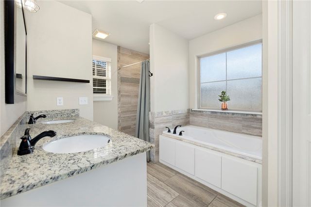 1105 Nemett Circle, Pea Ridge, AR 72751