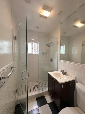 137 S Roxbury Drive, Beverly Hills, CA 90212