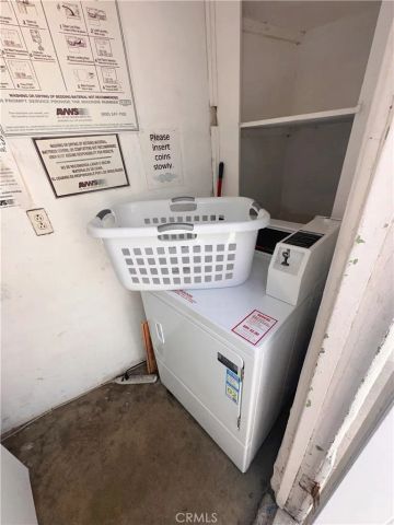 137 S Roxbury Drive, Beverly Hills, CA 90212