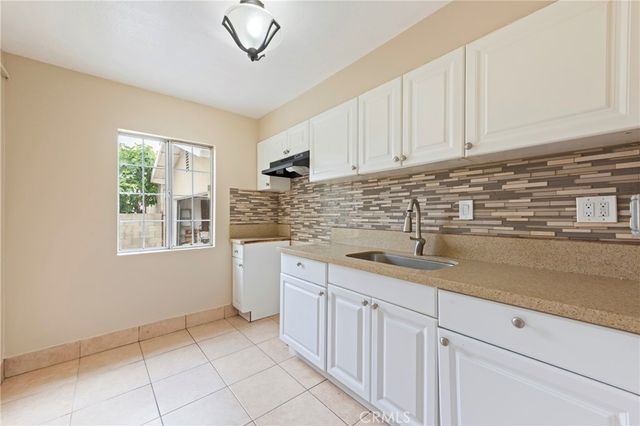 8818 Prince, Los Angeles, CA 90002