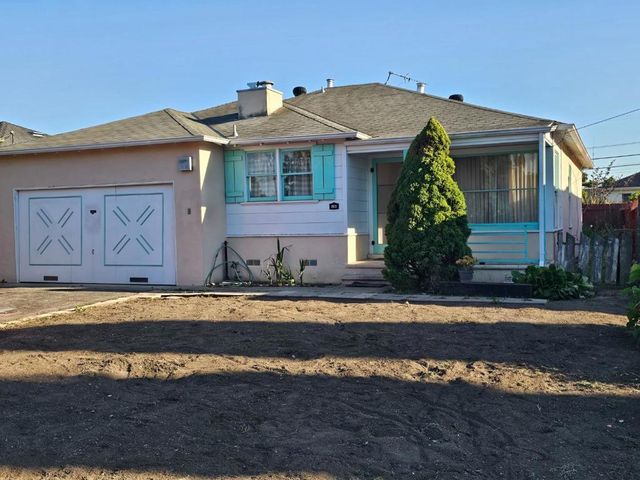 263 Wisteria Drive, East Palo Alto, CA 94303