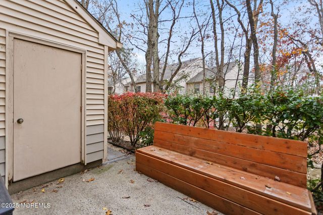 208 Owls Nest Court, Jackson, NJ 08527