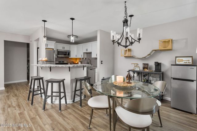 208 Owls Nest Court, Jackson, NJ 08527