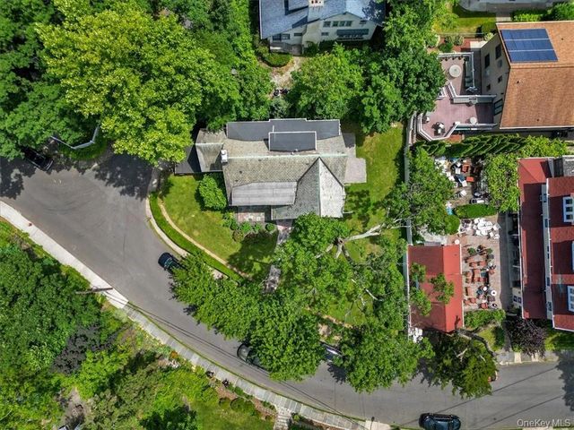 2 Rockland Avenue, Yonkers, NY 10705