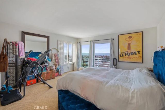 867 Aubrey Court 3, Hermosa Beach, CA 90254