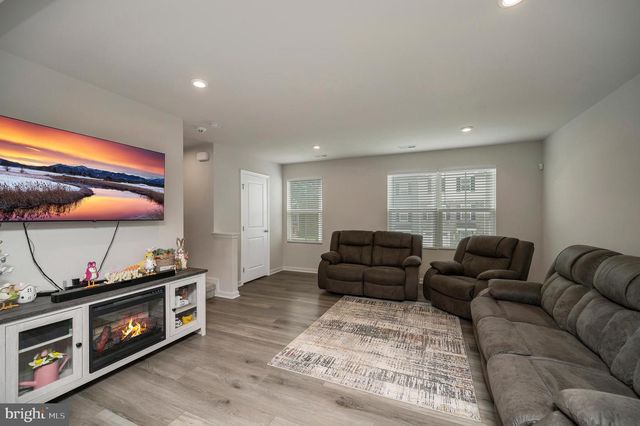 7226 POTOMAC TER, Ruther Glen, VA 22546