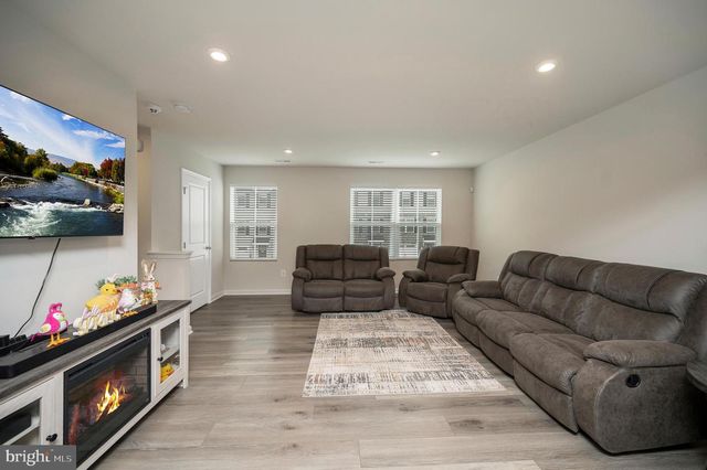 7226 POTOMAC TER, Ruther Glen, VA 22546