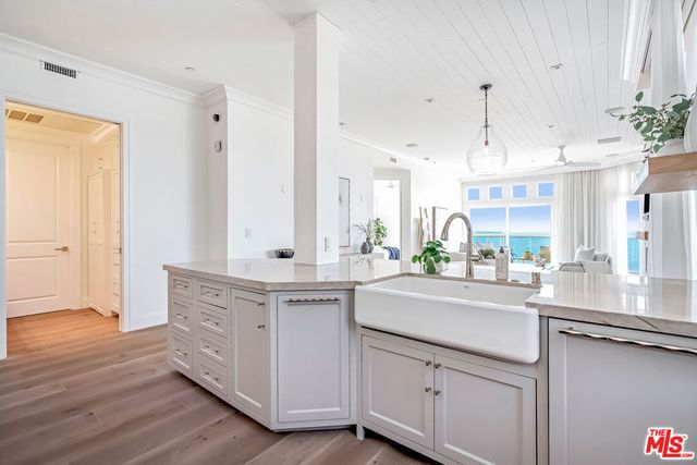 1500 E Ocean Boulevard 401, Long Beach, CA 90802