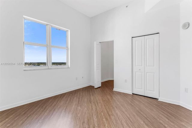 7900 Harbor Island Dr PH19, North Bay Village, FL 33141