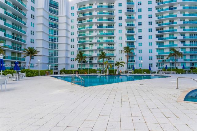 7900 Harbor Island Dr PH19, North Bay Village, FL 33141