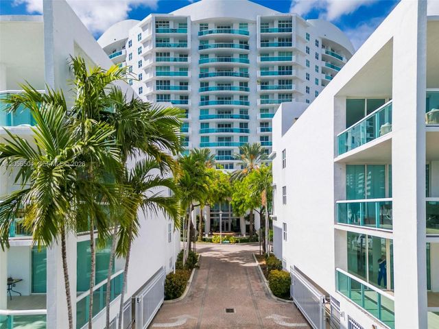 7900 Harbor Island Dr PH19, North Bay Village, FL 33141