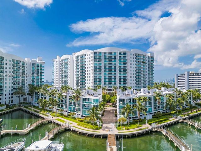 7900 Harbor Island Dr PH19, North Bay Village, FL 33141