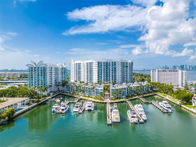 7900 Harbor Island Dr PH19, North Bay Village, FL 33141