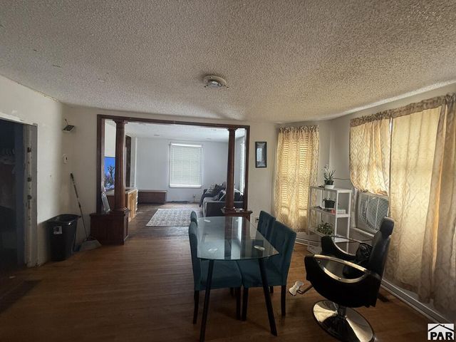 825 W 11th St, Pueblo, CO 81003