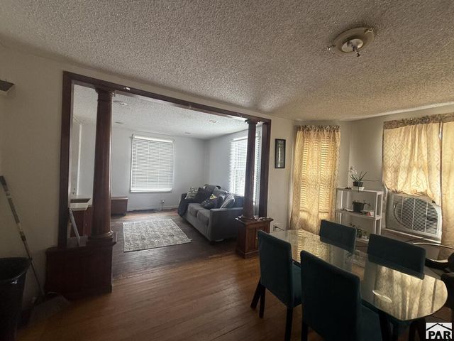825 W 11th St, Pueblo, CO 81003