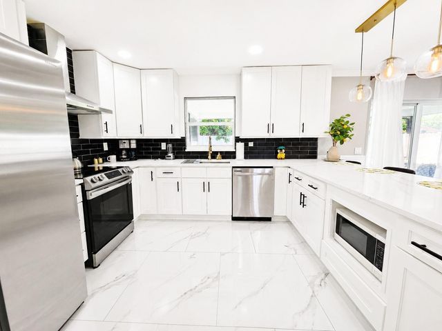 1419 SHELBY PARKWAY, Cape Coral, FL 33904
