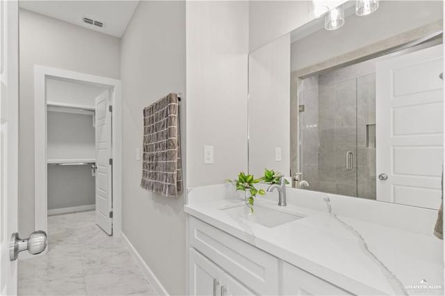 2509 E Israel Avenue, Alton, TX 78572