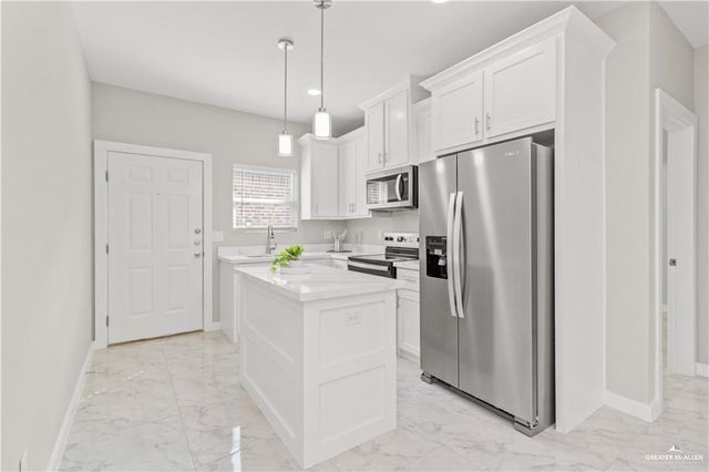 2509 E Israel Avenue, Alton, TX 78572